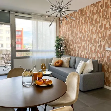 Helena - Check In H24 - Wifi * Villeurbanne
