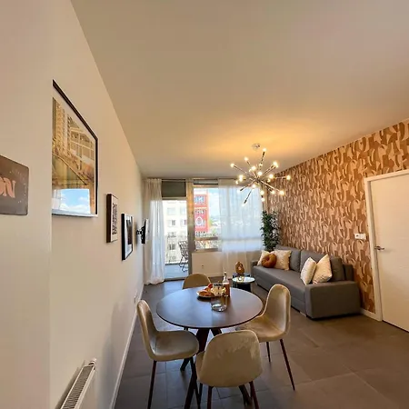 Helena - Check In H24 - Wifi Villeurbanne